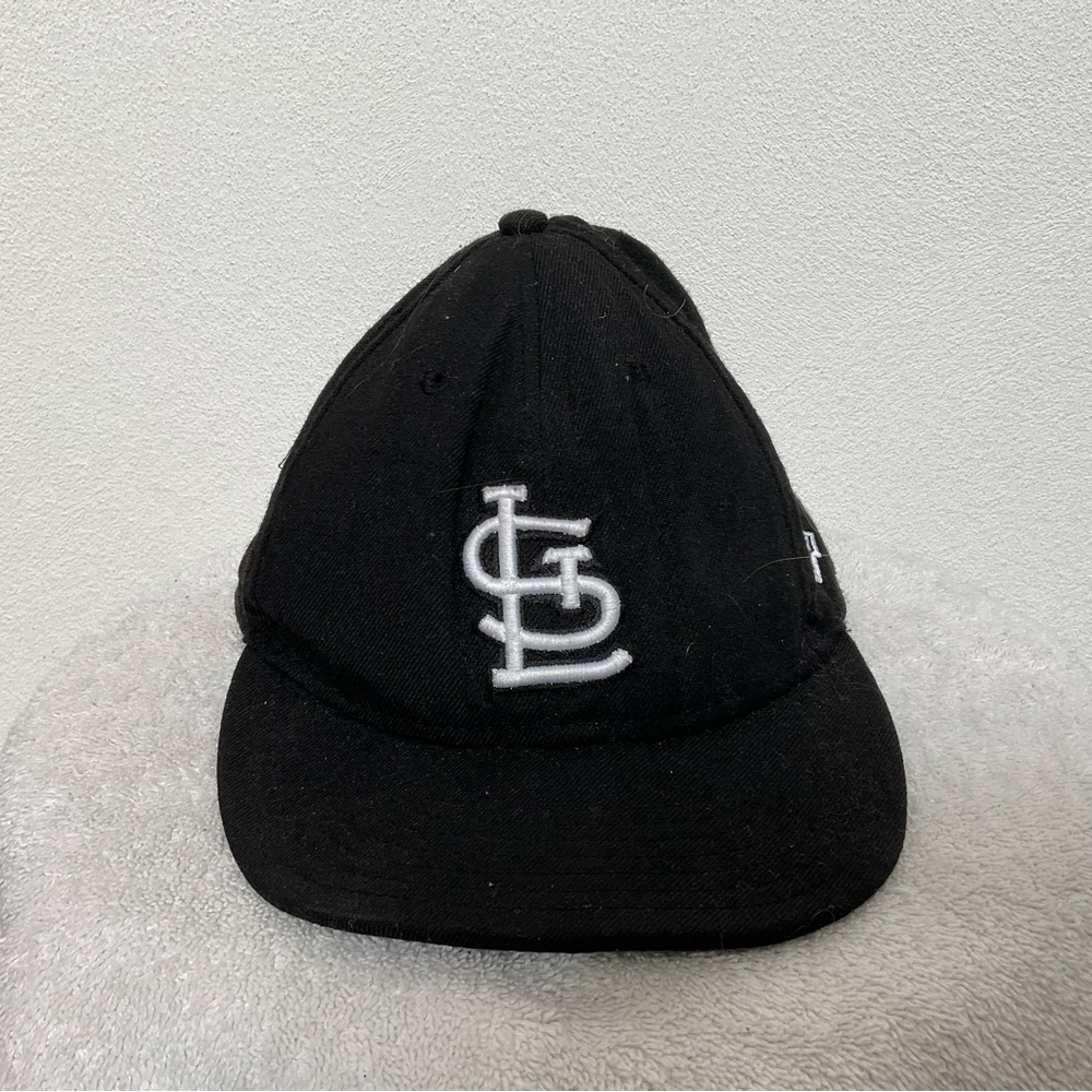 59Fifty Black, White St. Louis Cardinals Fitted Cap Size 7 3/8 MLB Baseball